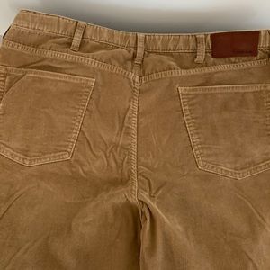 Lands End Cords Size 44 x 30 with Stretch Waist